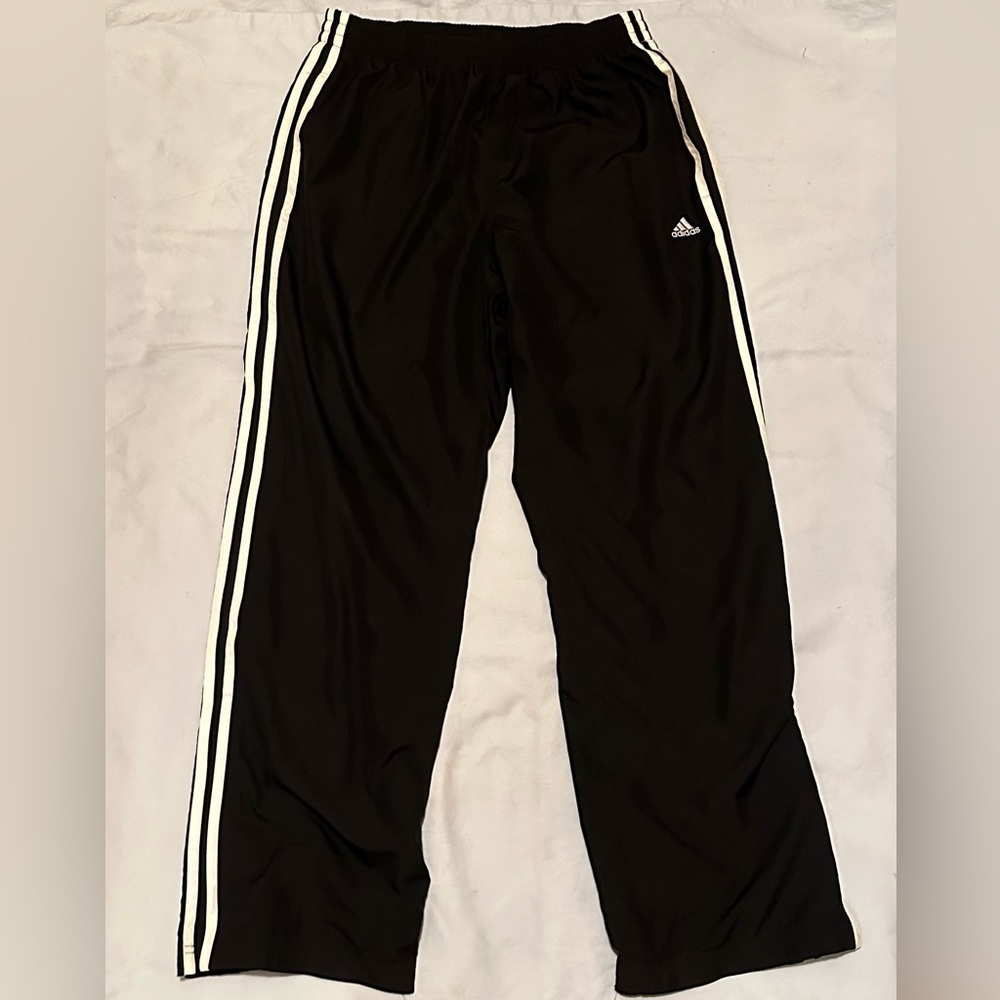 Adidas Men’s Medium Lined track pants Good used condition Size 32